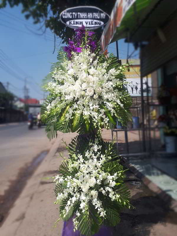 vong-hoa-vieng-dam-tang-gia-re-tai-binh-duong