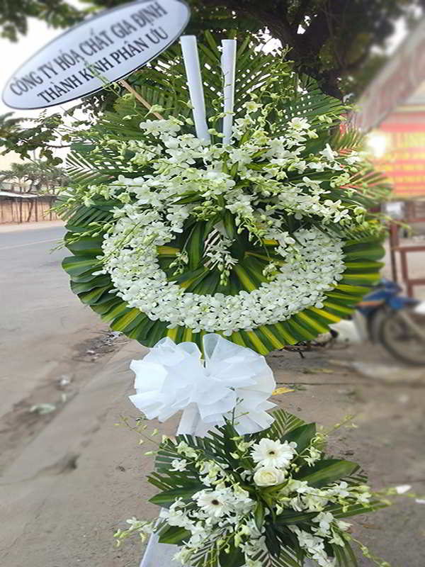 vong-hoa-vieng-dam-tang-gia-re-tai-binh-duong