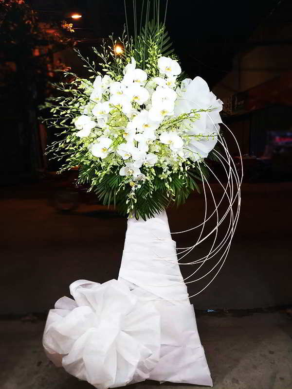 vong-hoa-vieng-dam-tang-gia-re-tai-binh-duong