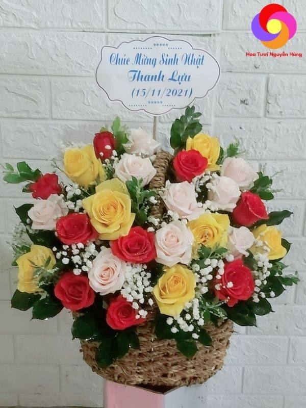 hop-hoa-chuc-mung-dep-tai-hoa-tuoi-nguyen-hung-binh-duong (2)