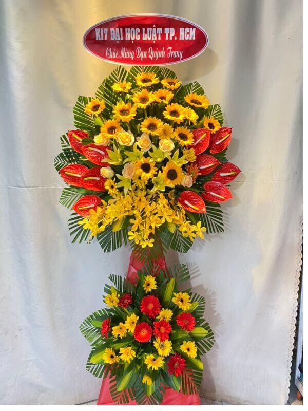 Kệ Hoa Chúc Mừng KT18